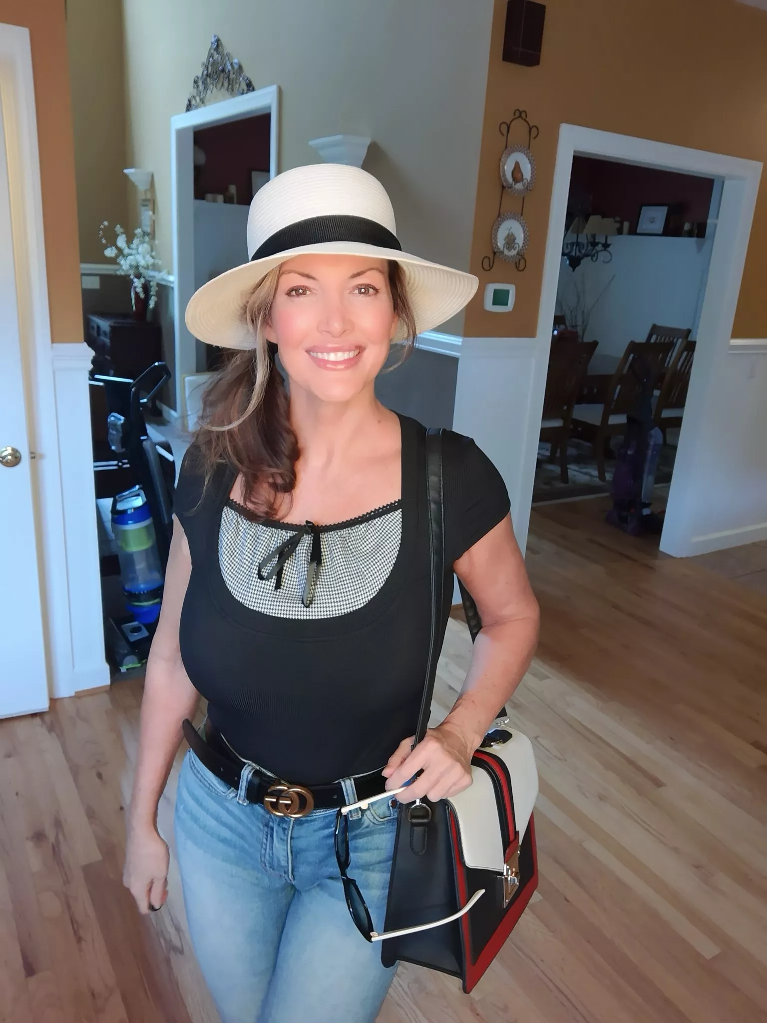 Surprise not naughty 7 days a week..just six [F] posted by GrittyLife