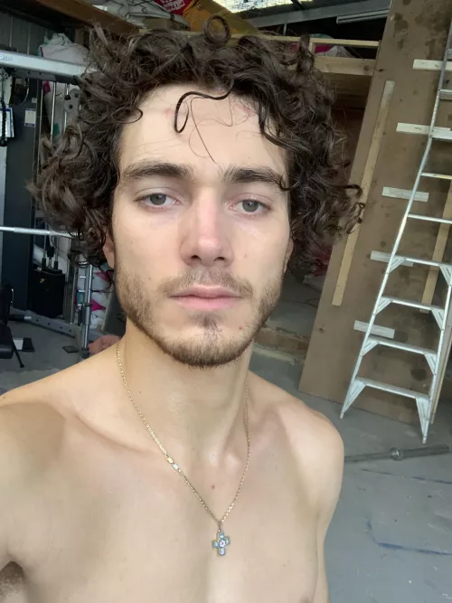 Sweaty but feelin cute 😗 by Jaidenrope