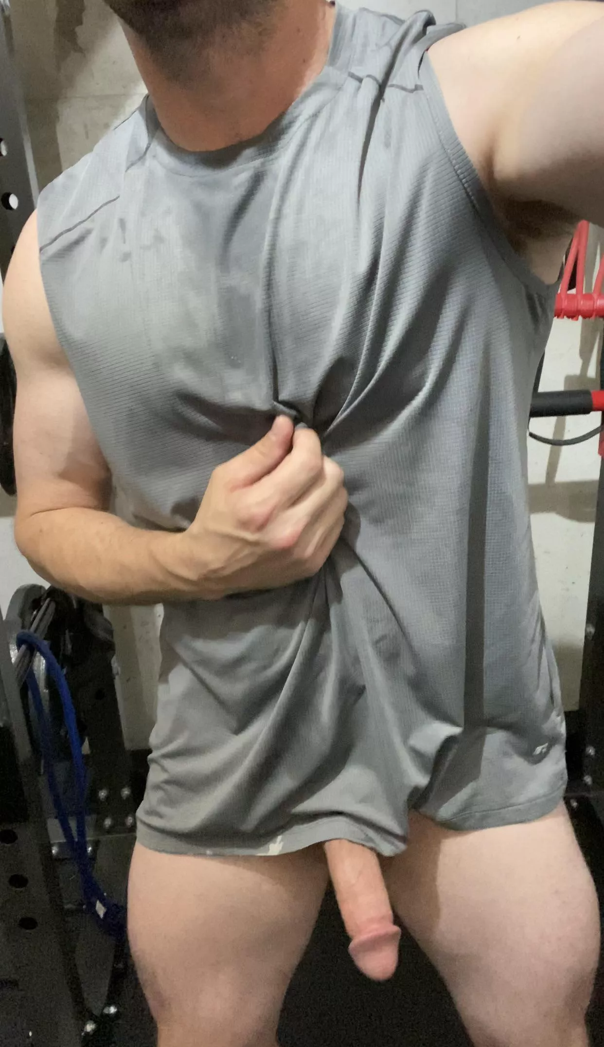 Sweaty cut 🥵 42 posted by Internal_Respond_298