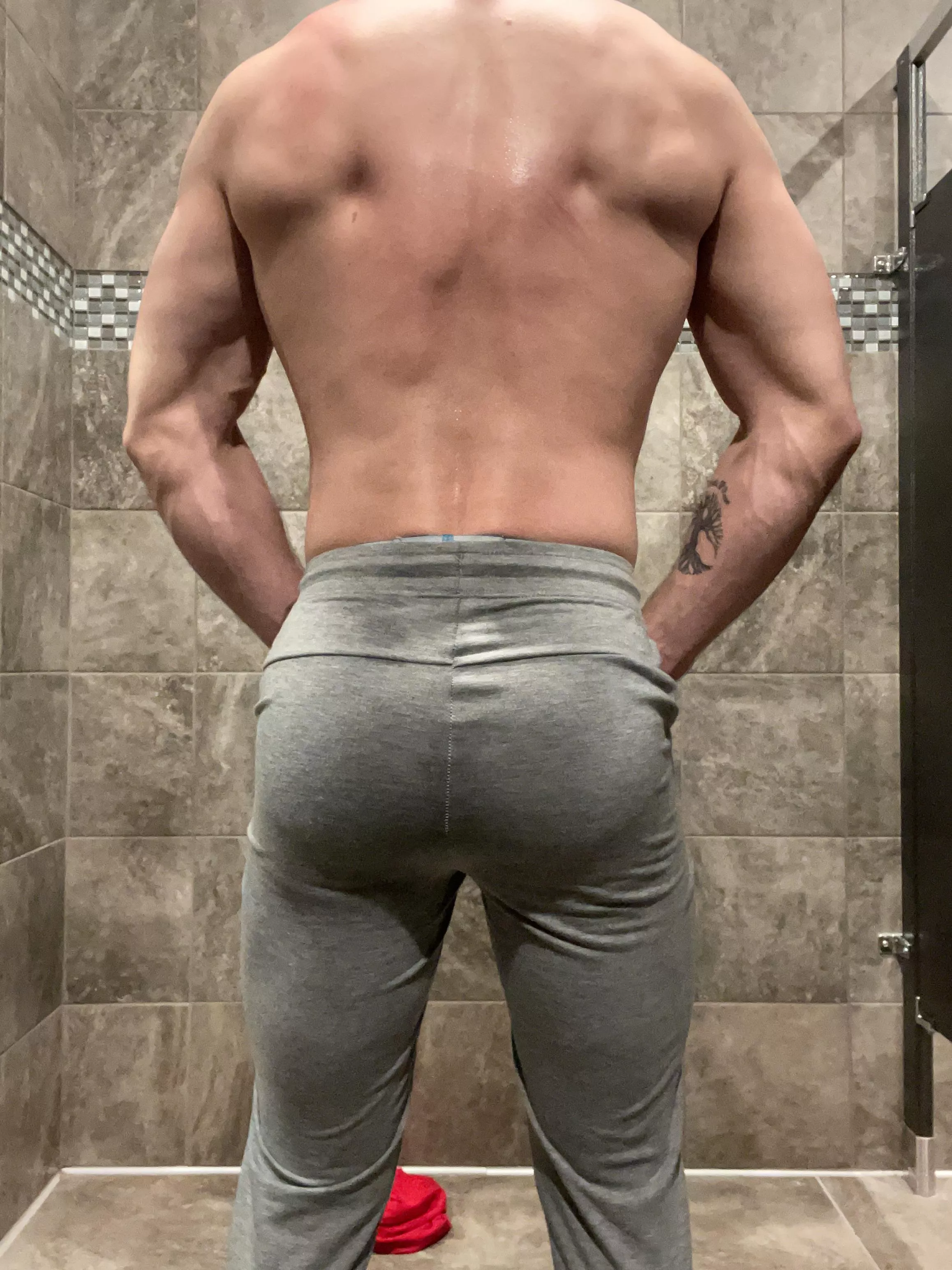 Sweaty man ass posted by nickrose623