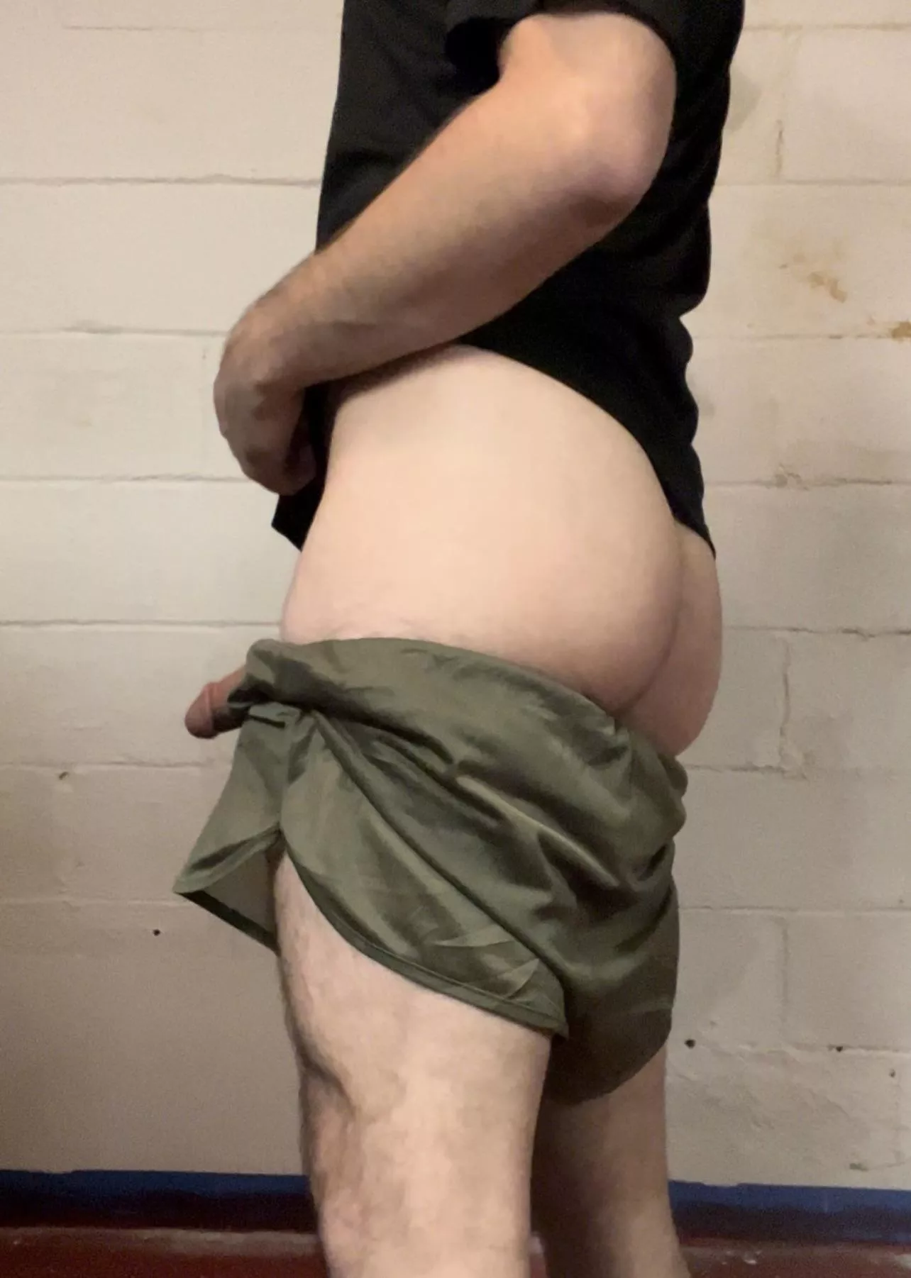 Sweaty military ass posted by Hungmilitarycock