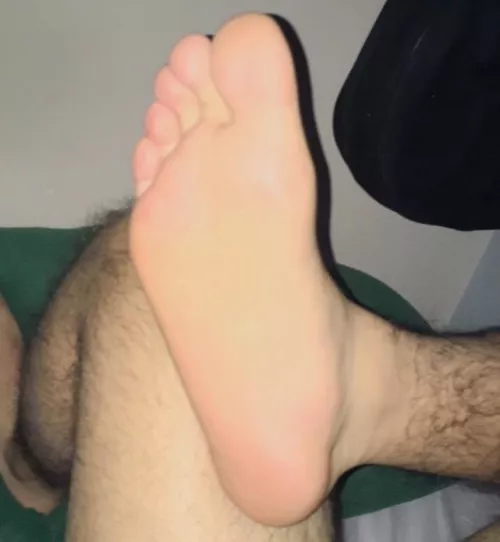 Sweaty soles by MyName_1233