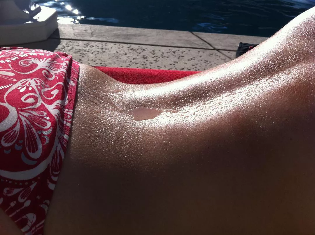 Sweet summer sweat [F] posted by thetotalpackage