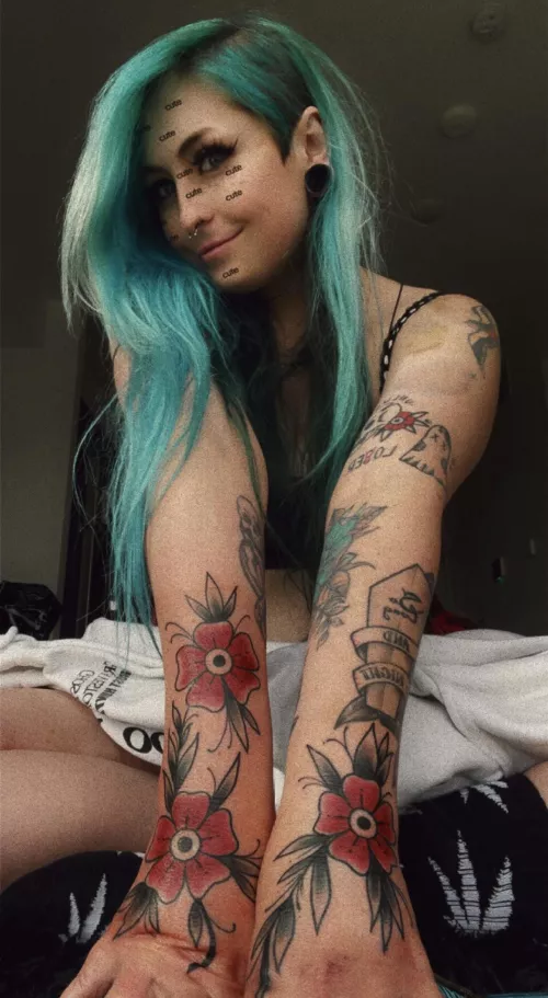 🍒 sweet & tatted babygirl eager to please you! free onlyfans link below! 🍒NEW GIRL ON GIRL CONTENT!! by oflittlekittenn