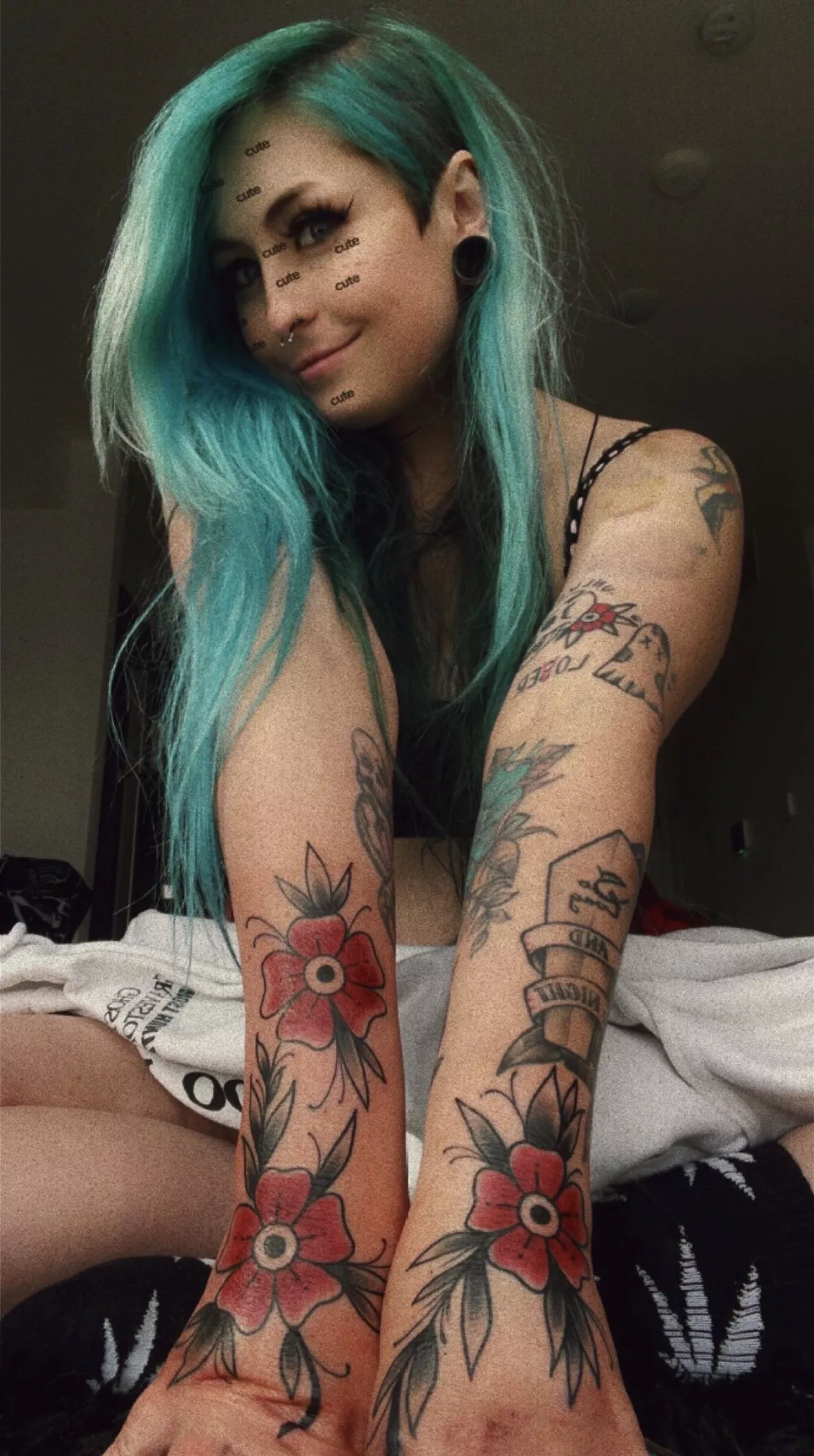 🍒 sweet & tatted babygirl eager to please you! free onlyfans link below! 🍒NEW GIRL ON GIRL CONTENT!! posted by oflittlekittenn