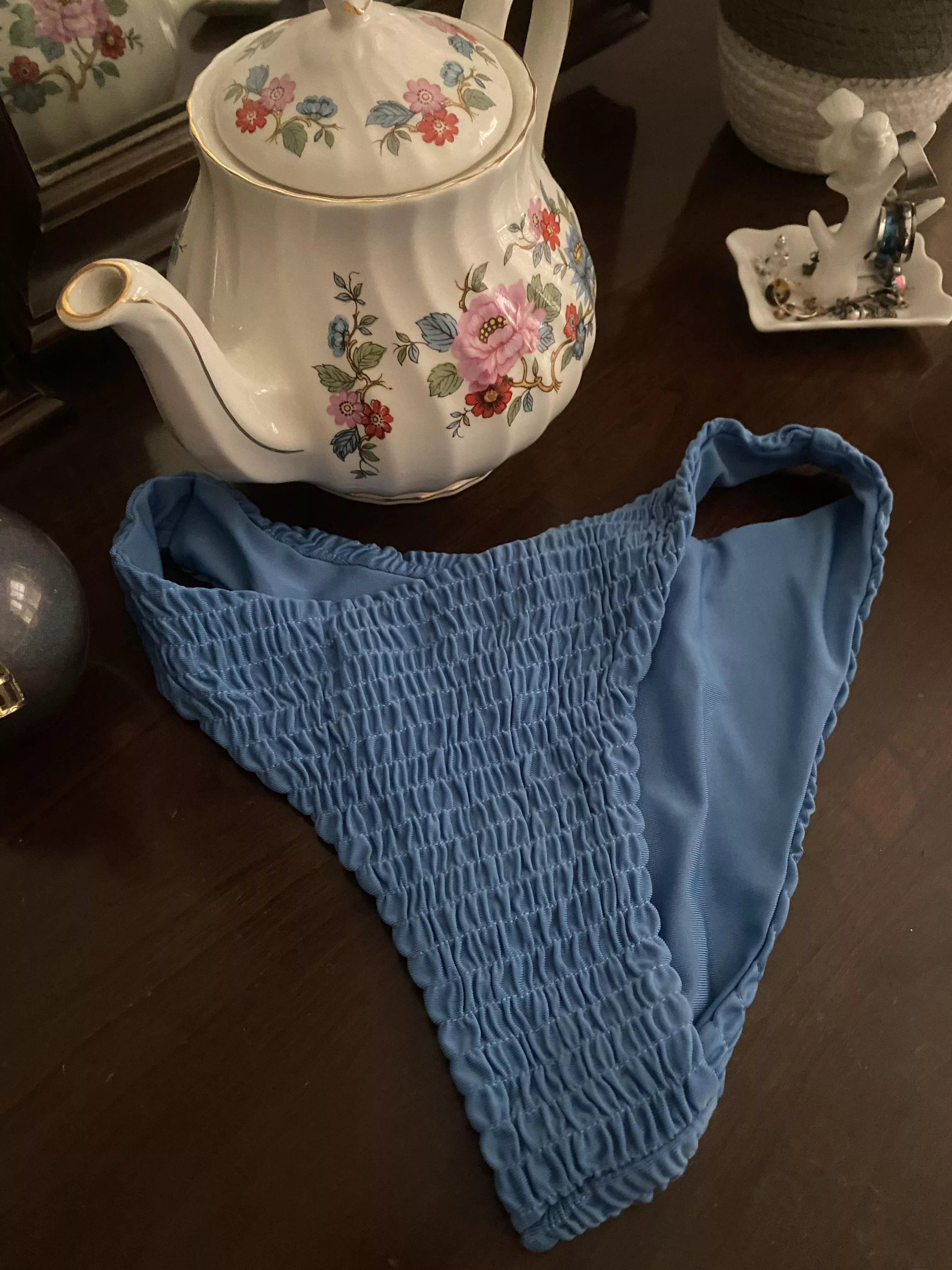 Swim Team Blue. She Might Only Be 5’2 105lbs BUT She Can Fill A Pair Well. posted by SwimTeamHappy