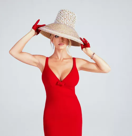 Sydney Sweeney by VikingDelights