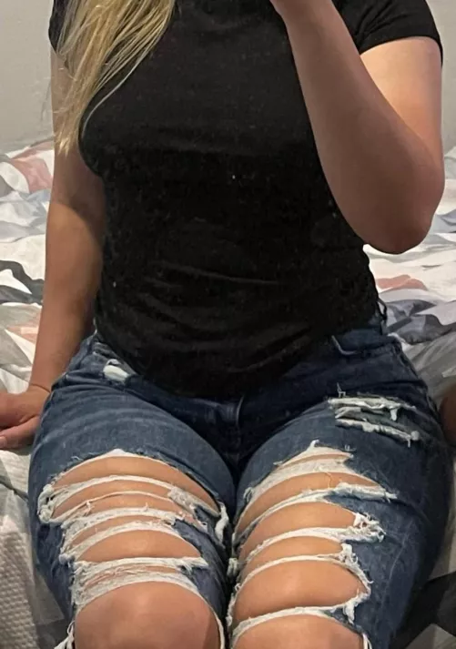 T h i c c 🍑 by bum-bu