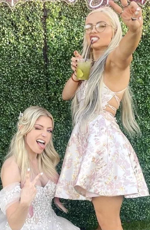 Tag team Champions! 😍 by mjroc73