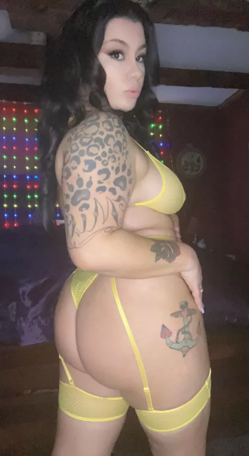 Take a bite? by Cccuuunnntttsuela