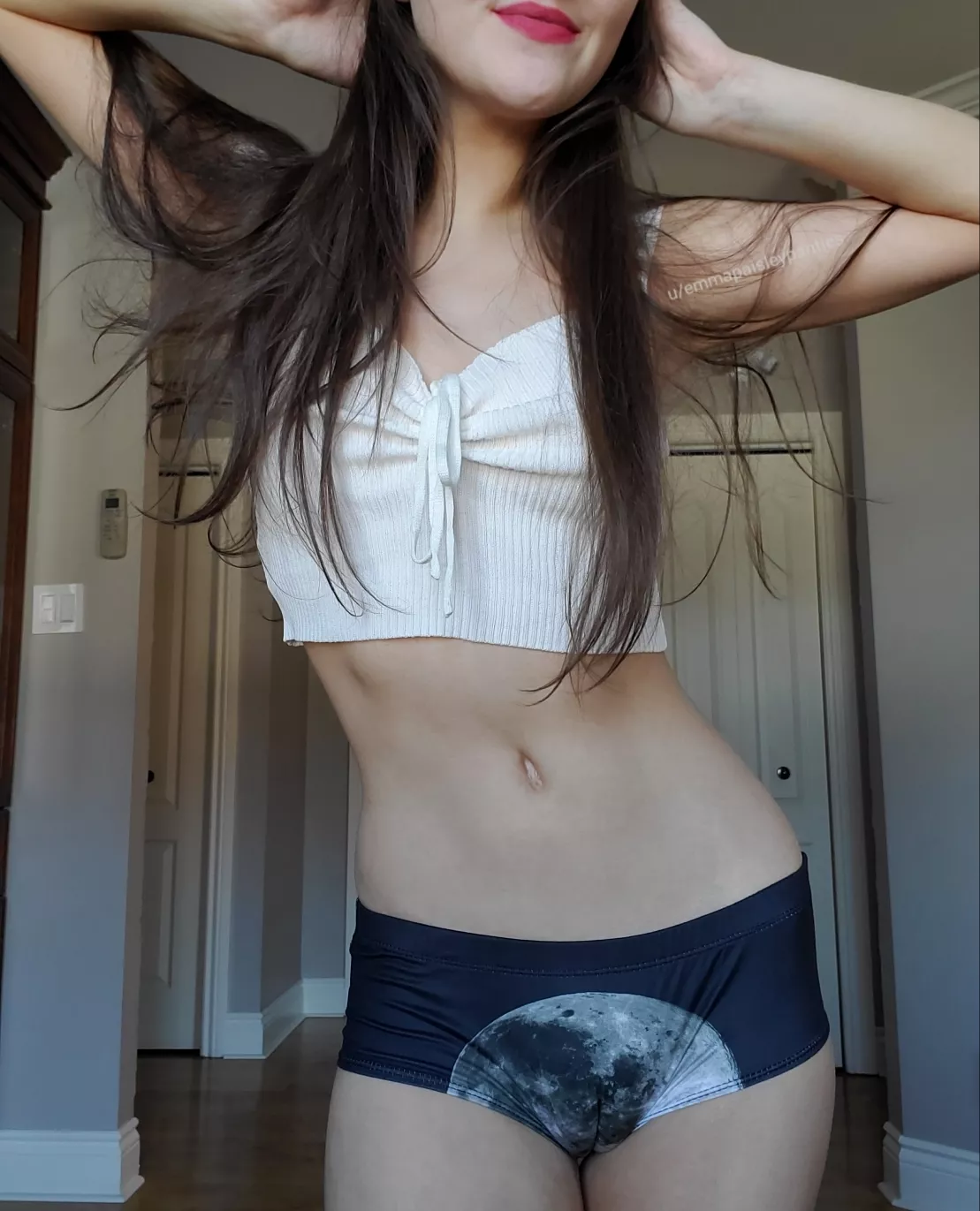 Take me to the moon posted by emmapaisleypanties