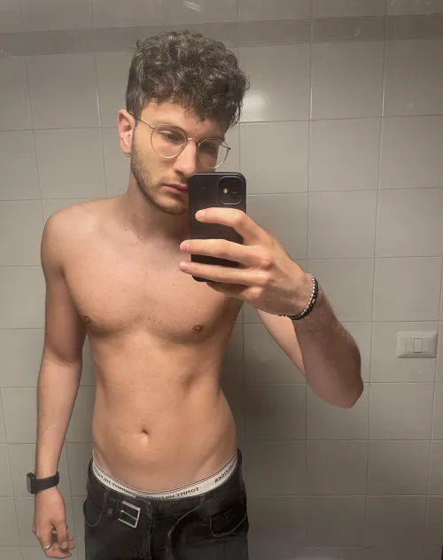 Take my undies of and do what you want by riccardh0t