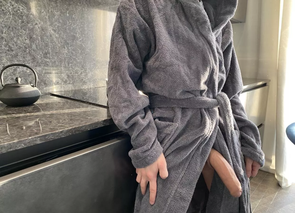 Take off my bathrobe (22) posted by BIG_XL_BOY