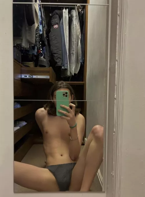 Take them off 🤤 by Garcondejour