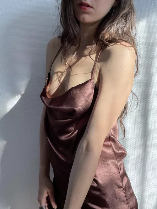 Taken right be[f]ore going out by Reine_Esther