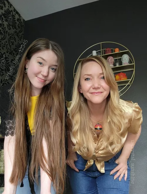 Taking a self timer Milfie with my daughter ❤️ [F20] [F48] by Crystal_Sunshine_