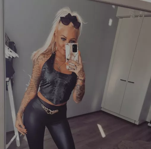 Taking a selfie by Madis_K