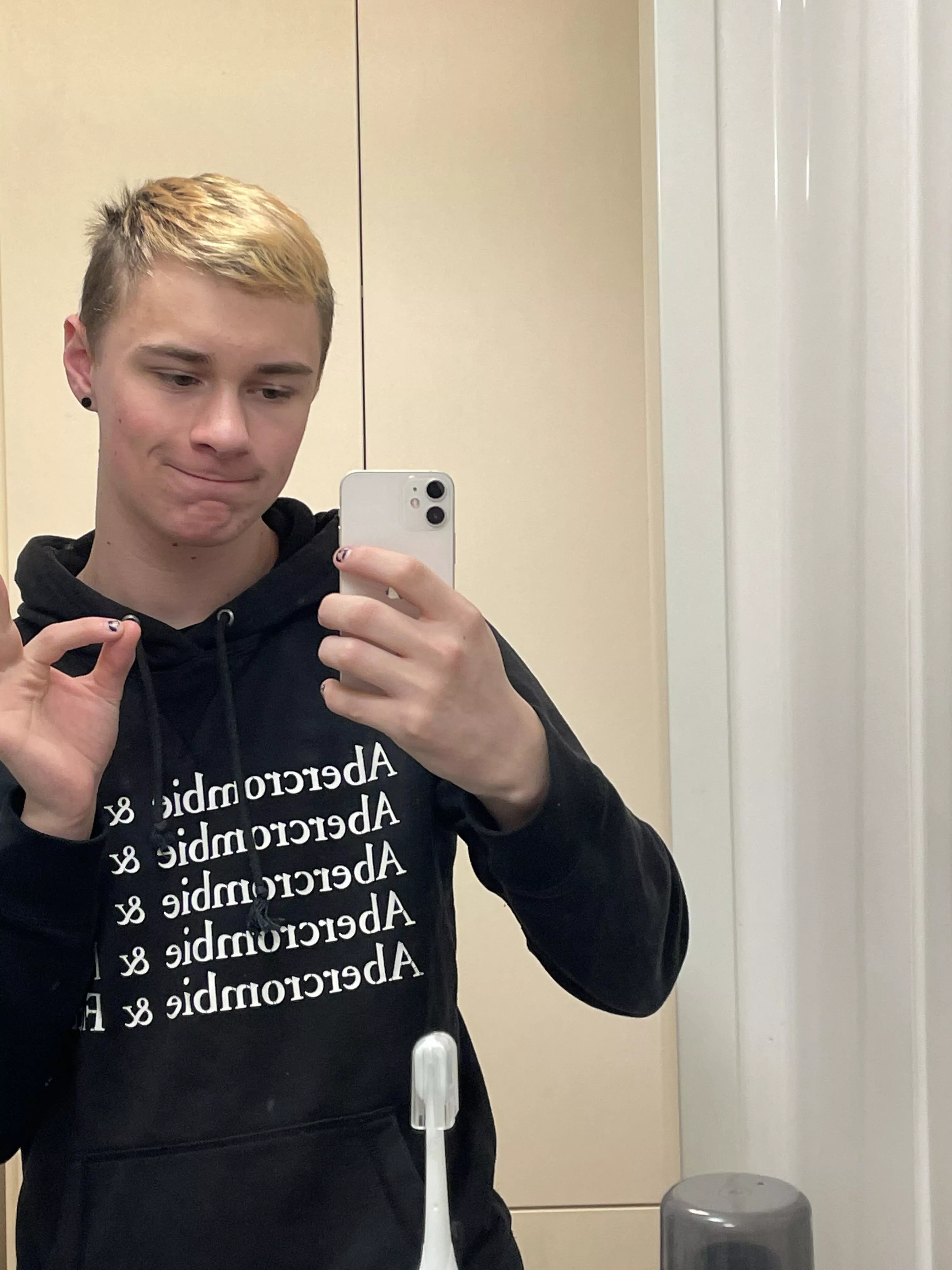 Taking post requests for 24hrs. Anything you want (nsfw or sfw), just let me know) posted by Trance_Waves