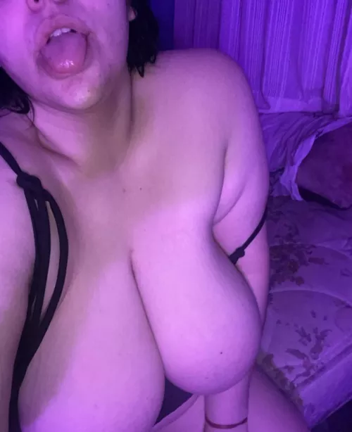 Taking requests now by misstresstressed