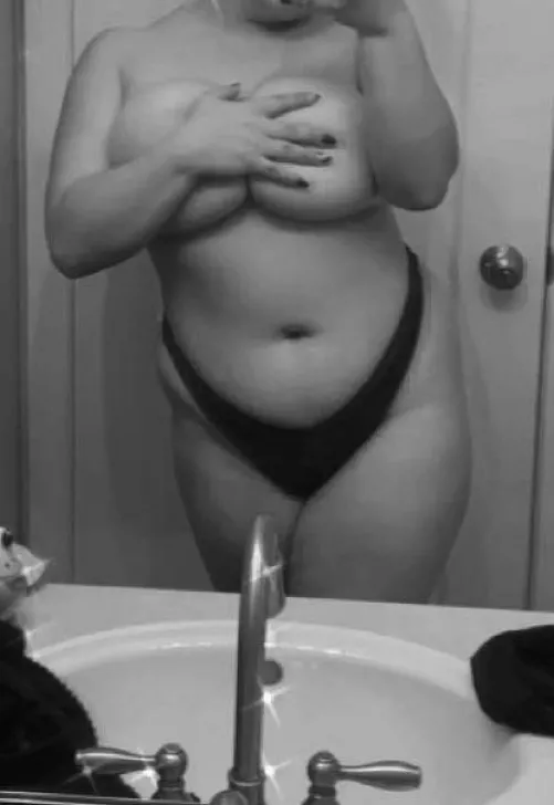 Taking submissions for someone else to be my hand bra 😩 by Jazzyjj354