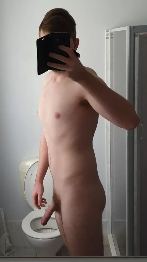 Tall Aussie twink, anyone? by OzShyBiGuy