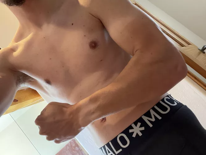 Tan lines are crazy 😝 also showing a little pit, hehe. by funnybutt69