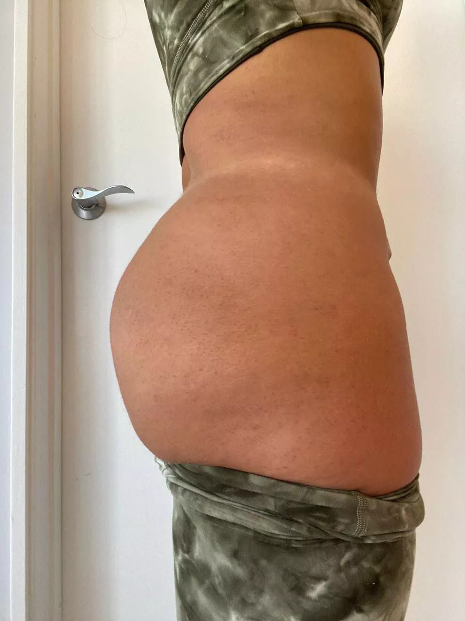 Tanned posted by OFlilthiccckk