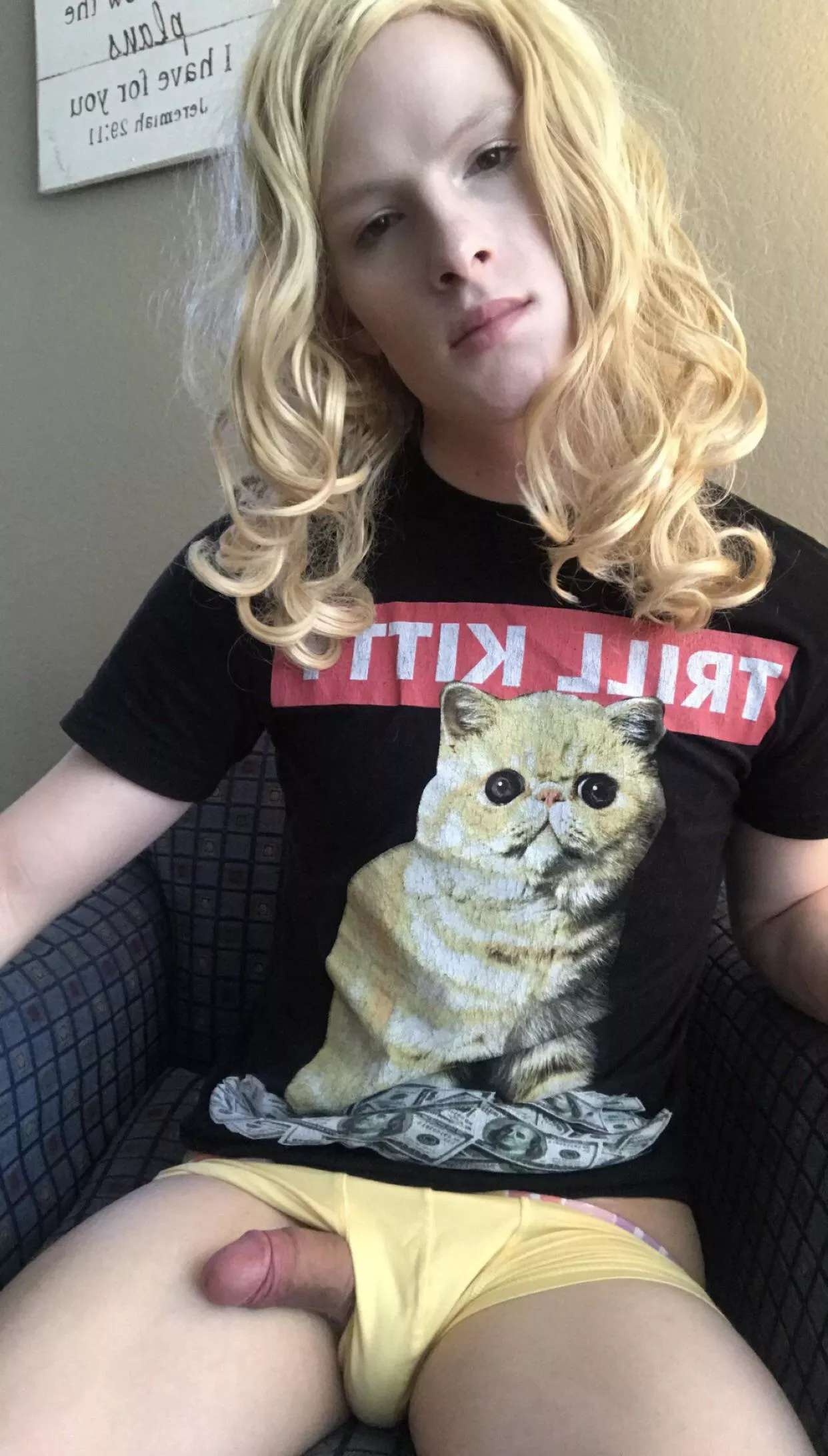 Taste my pussy babe 🤣👅 posted by itscrystalgray