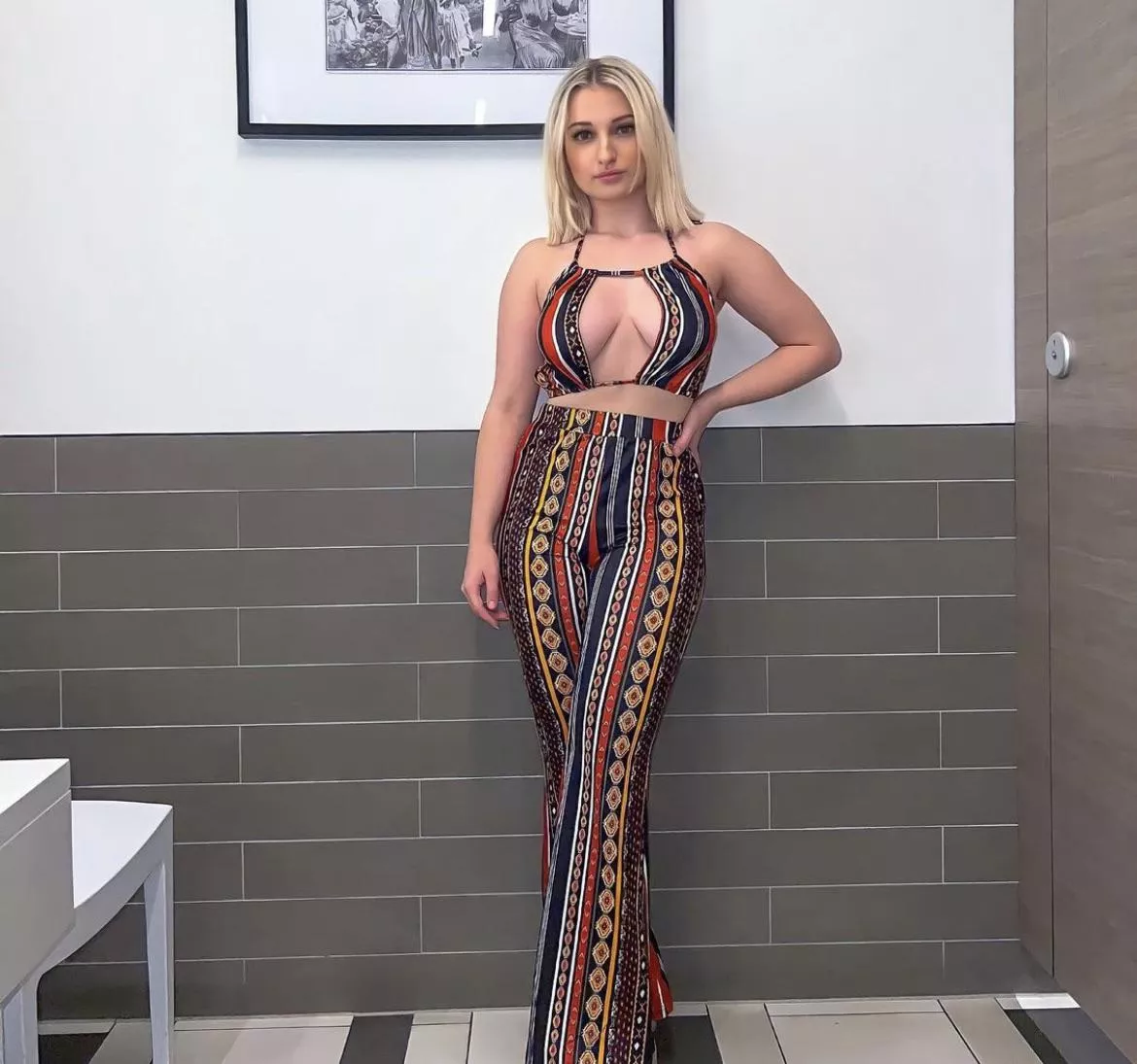 Taya posted by osisieneb