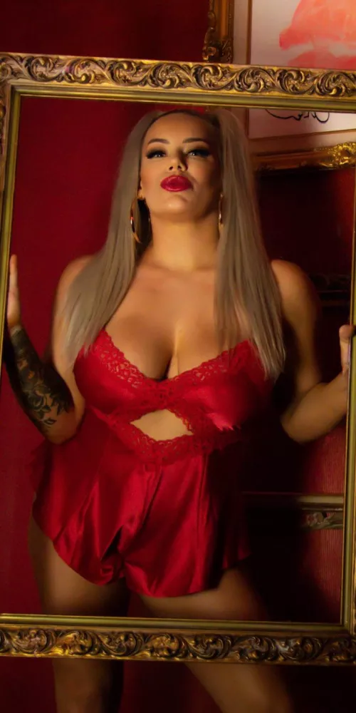 Taya is so hot by swiggitybooty456