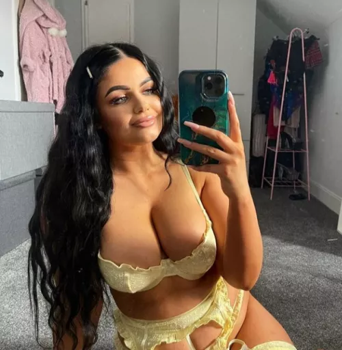 Taylor by corruptusextremis