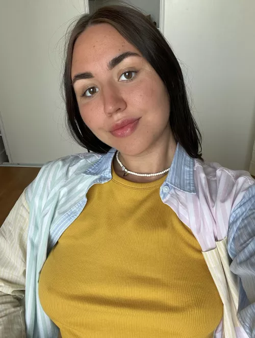 Team Braless is here 💛💛 by watchmesucceed