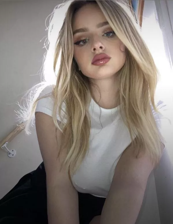 Tease posted by MasterpieceNeat7220