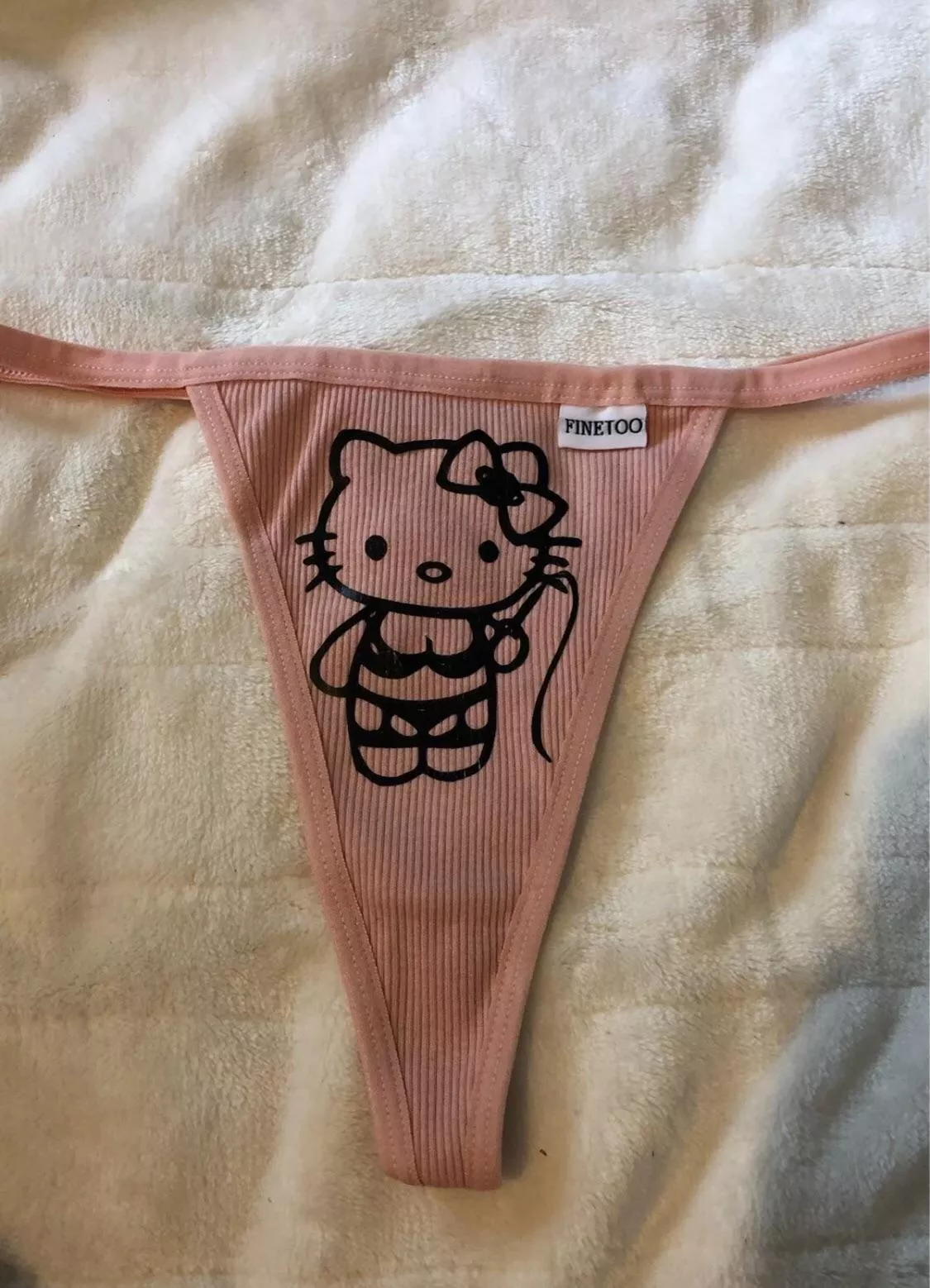 Tehe 🤭 posted by applesauceyumz