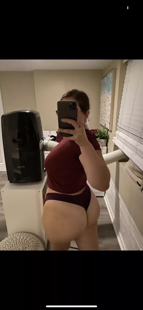 Tel alyyydeems wife and I are looking for sluts. Must send sample and verify by Alyyy234