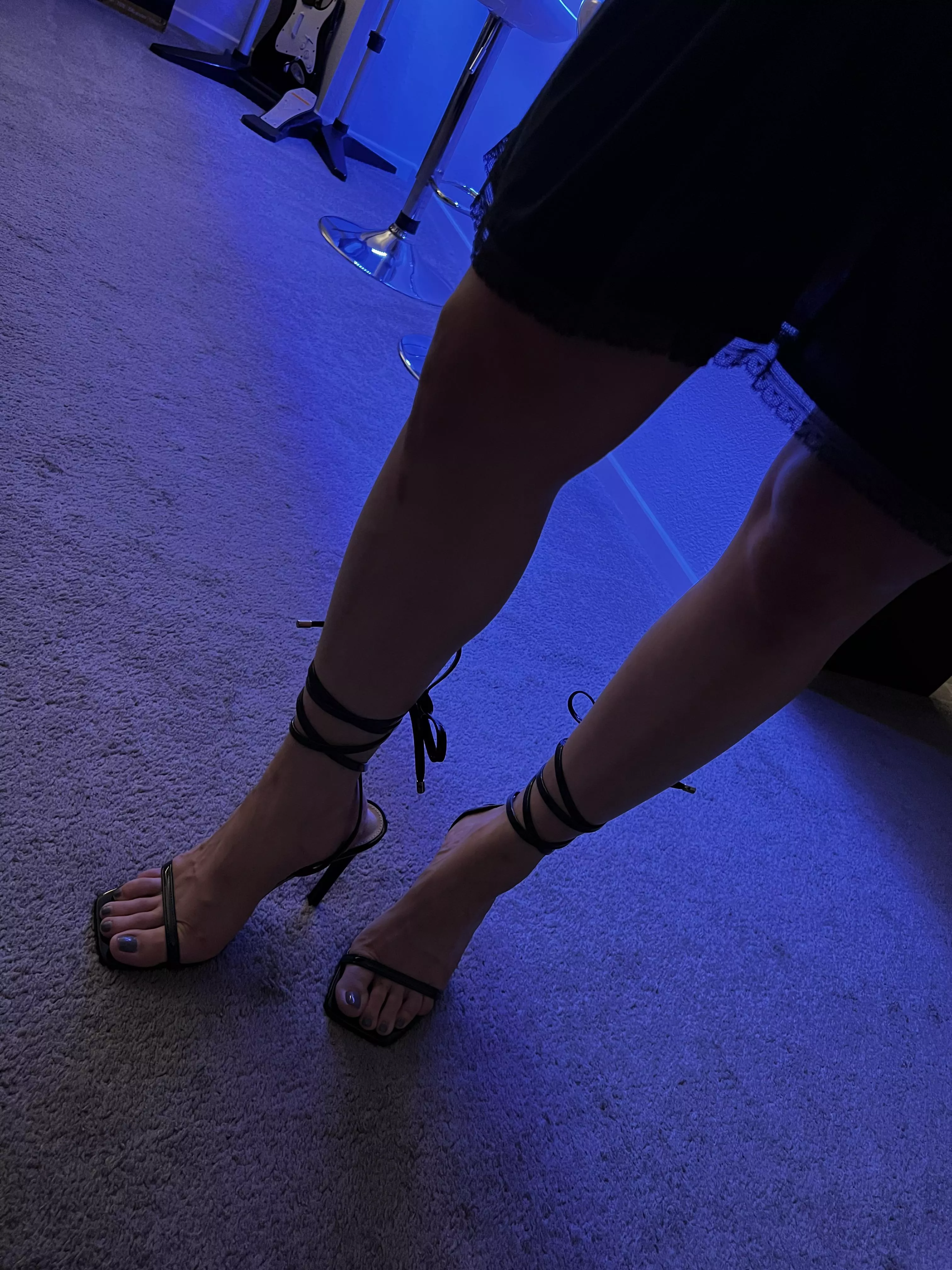 Tell her how beautiful her feet are maybe I can get her to share posted by MamitaV