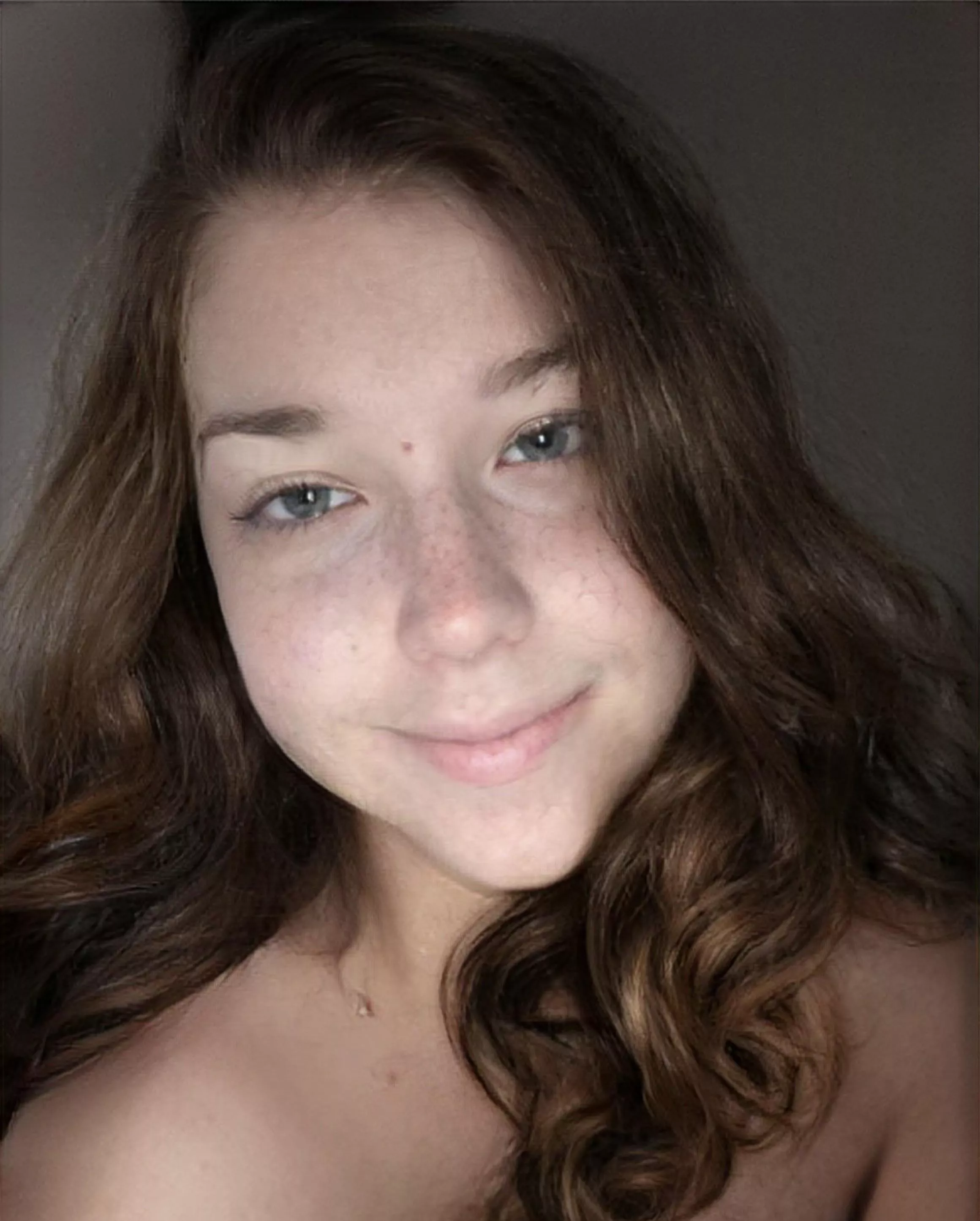 Tell me what a stupid slut I am and flood my inbox with cock. posted by Sissyslutforc0ck