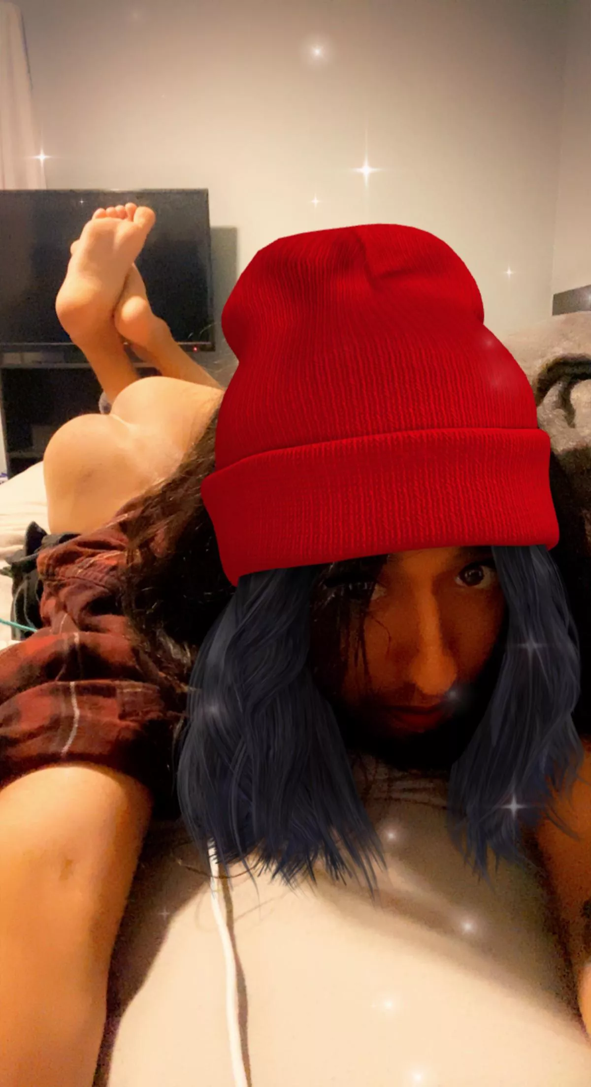 Tell me what you would do with my feet 😶 posted by DanielleFem