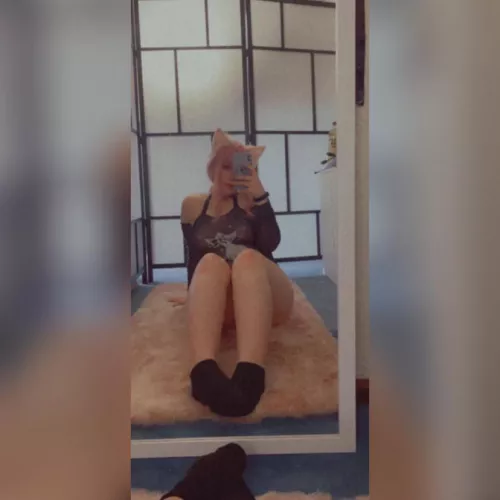 Tell me what you would like to do with me 💕 by cuteeweirdo