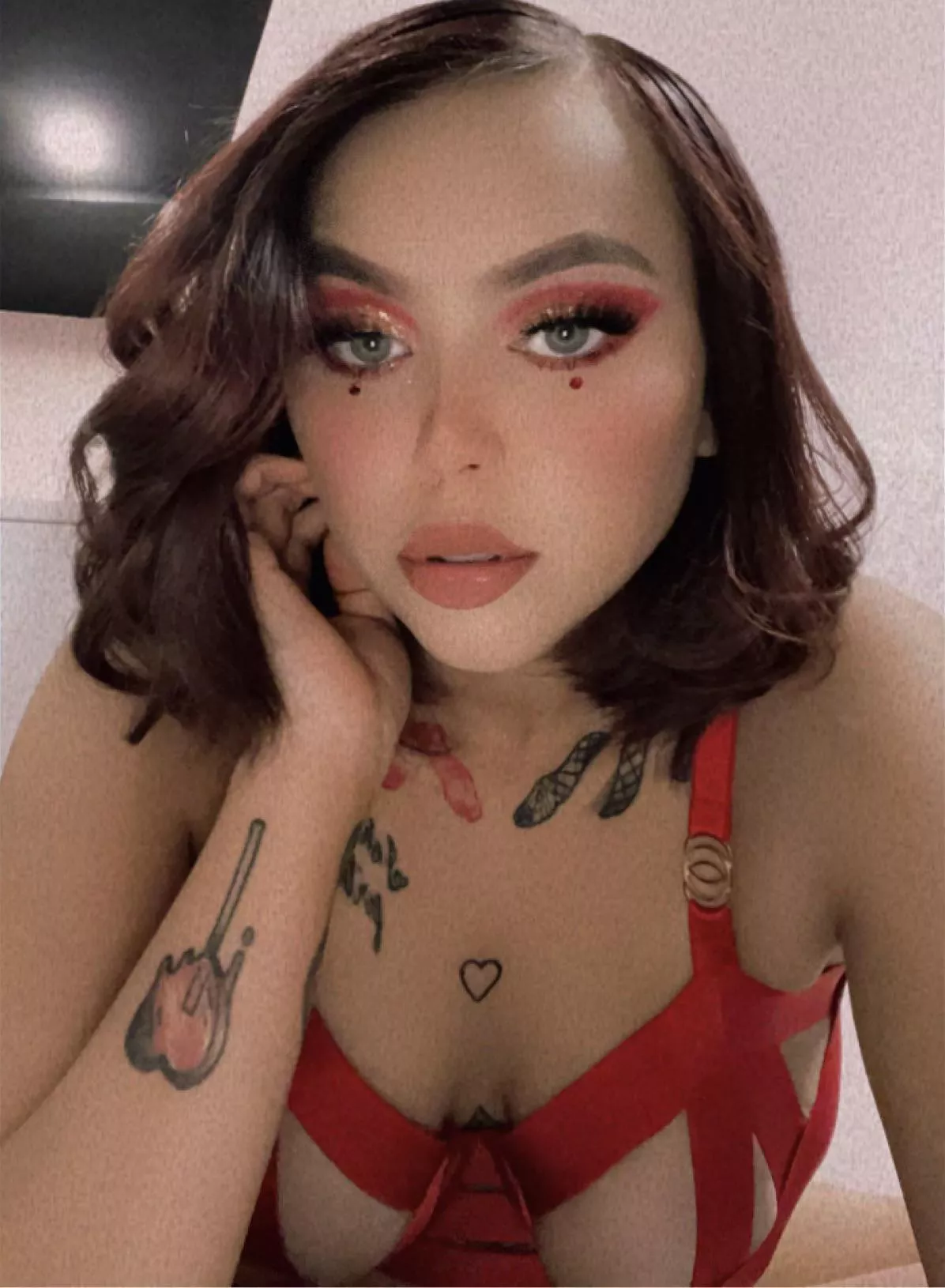 Tell me you’re fetish! ⬇️ posted by HeavenlyG