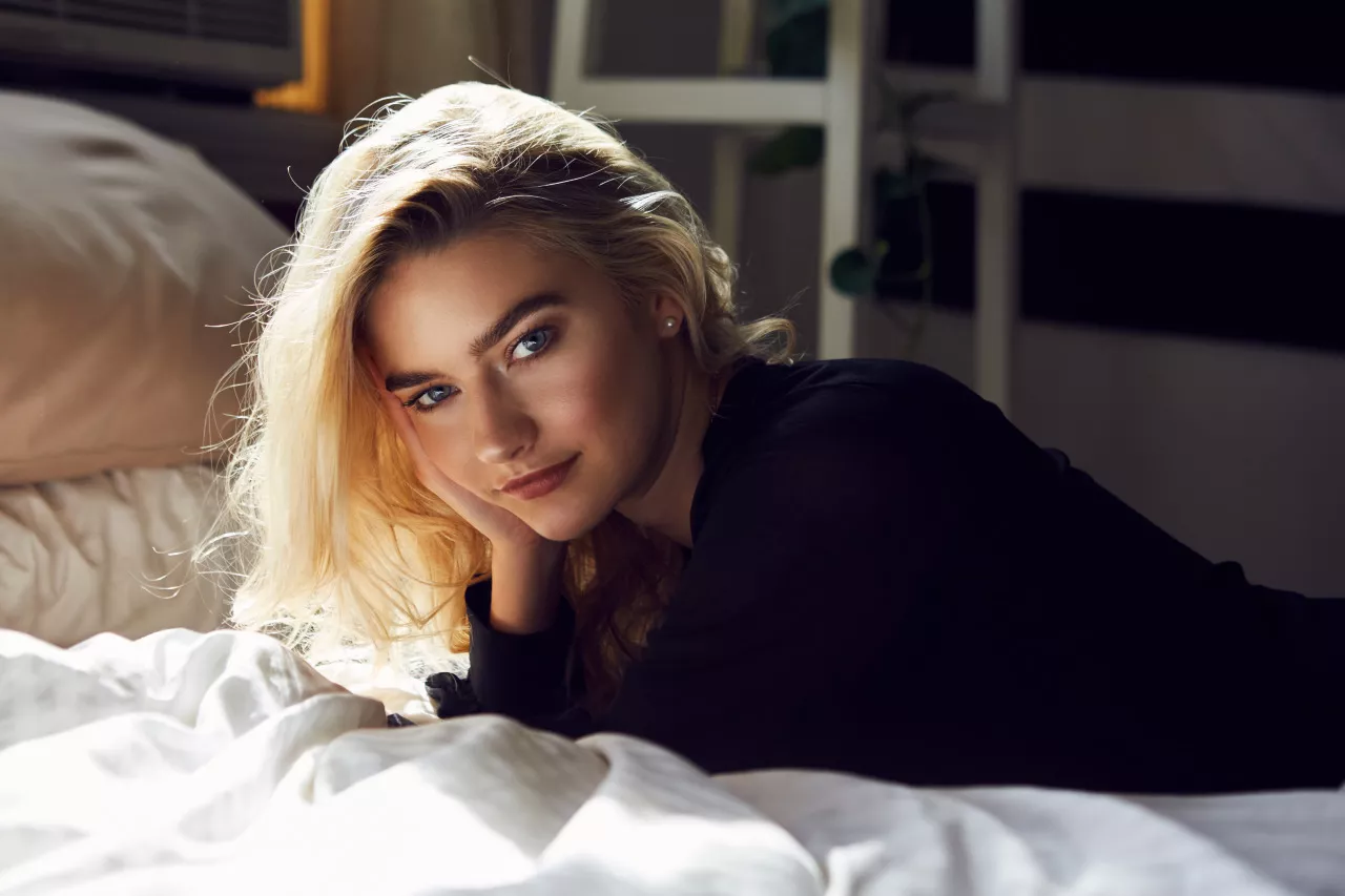 Tess Jantschek posted by cashmere1977-2