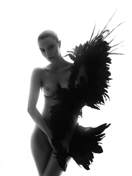 Tessa Greiner by Momo Chen by svilos