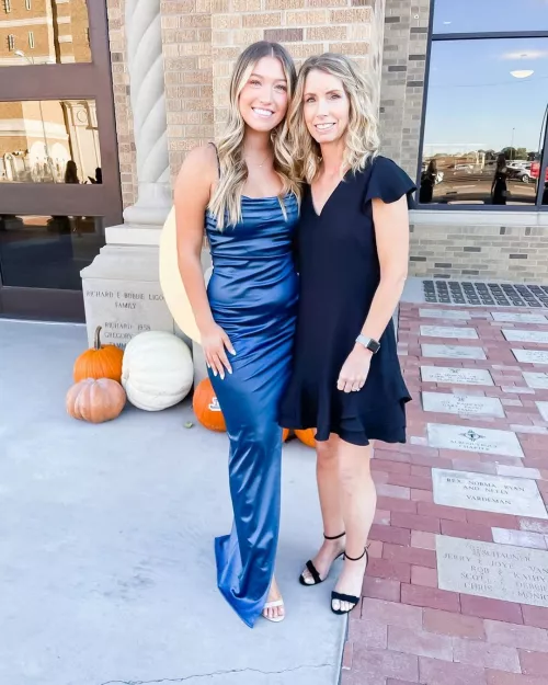 Texas mom by FireSt77