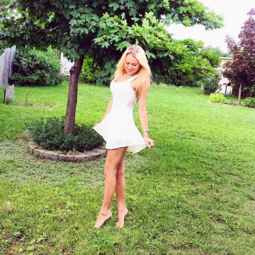 That feeling of soft grass on your toes by Kyarita69