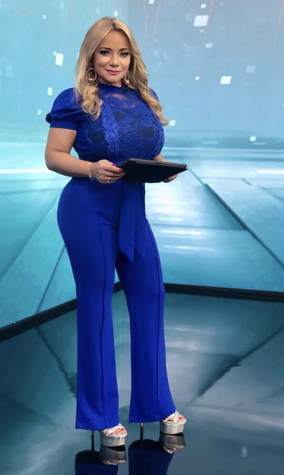 That iPad ain’t hiding those posted by rudeboi2022