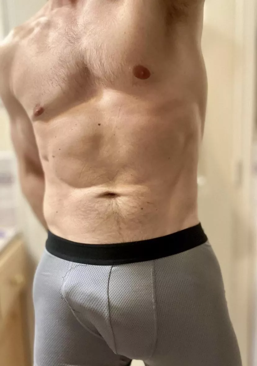 That one little rogue thread bothers me, but let’s not focus on that. posted by hitchandgo2000