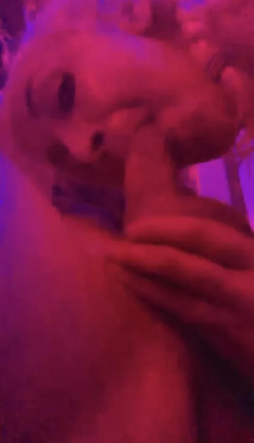 That side eye as she slides down the shaft… 🔥🔥🔥 by the_pawg_daddy