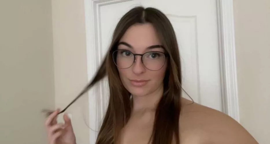 That smile and those eyes are mesmerizing! by waindia26