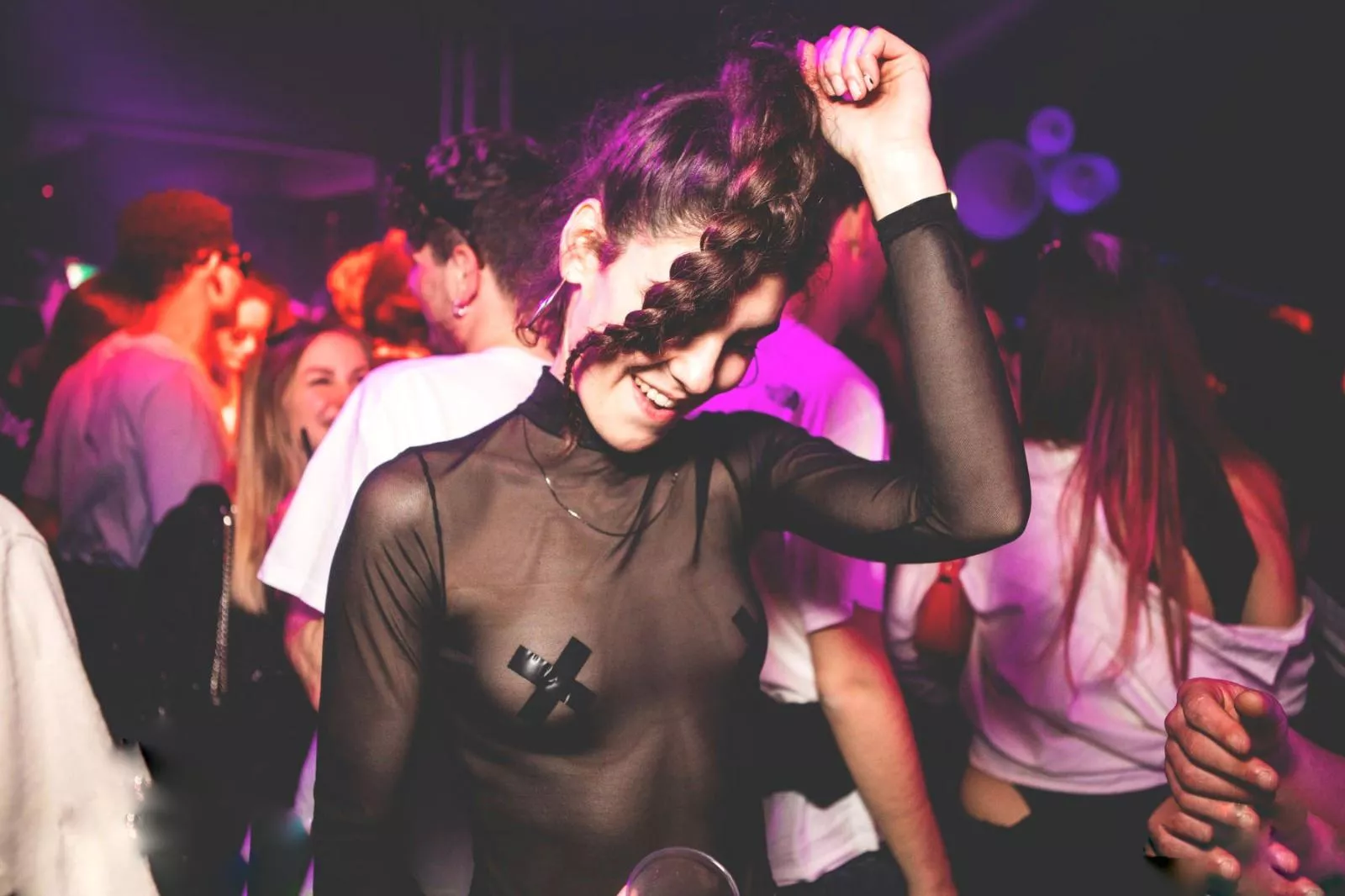 That's how I usually dress up to go to party🤷‍♀️✖❤✖ posted by Maya_Novello