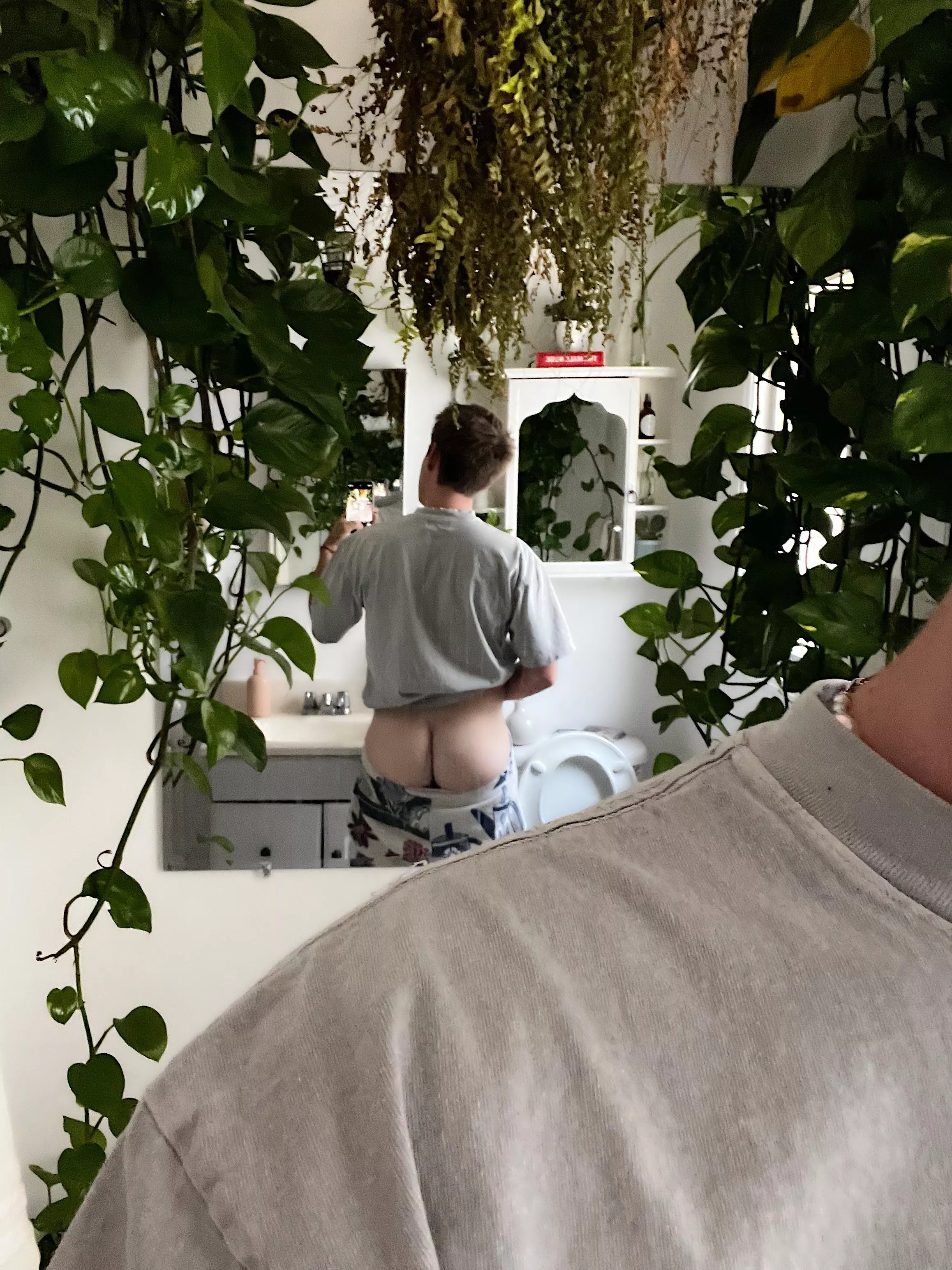 That’s not my fern, just my butt posted by Mlliii